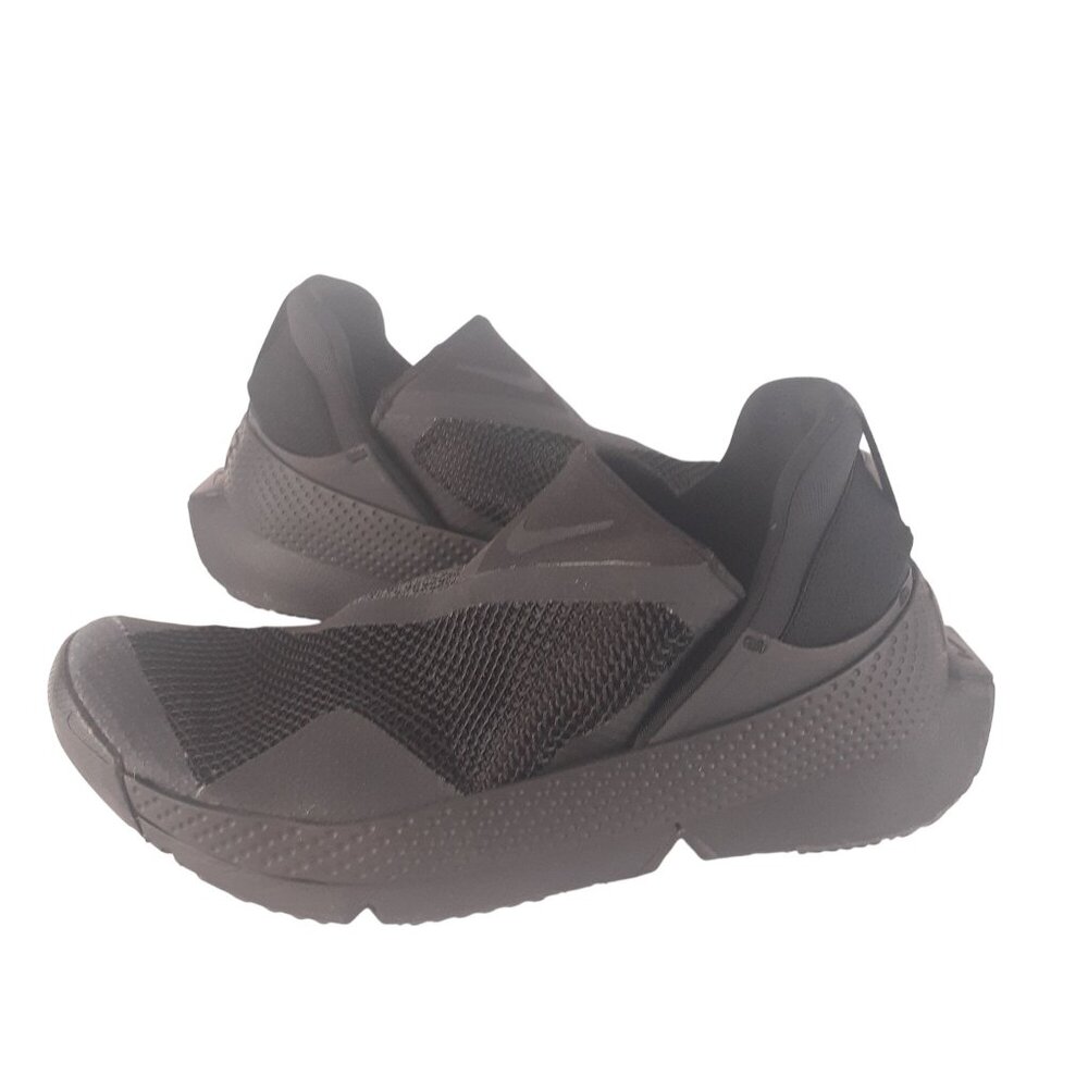 Nike Go FlyEase Black Slip-On Sneakers Size 8.5